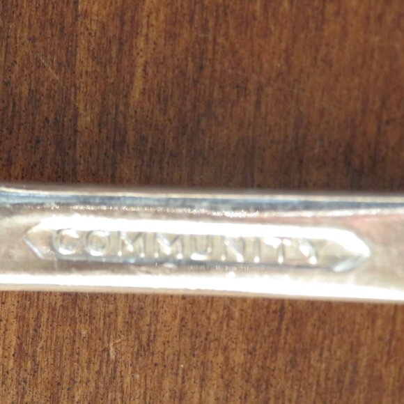 Flatware Community Lady Hamilton Silverplate - Picture 4 of 4